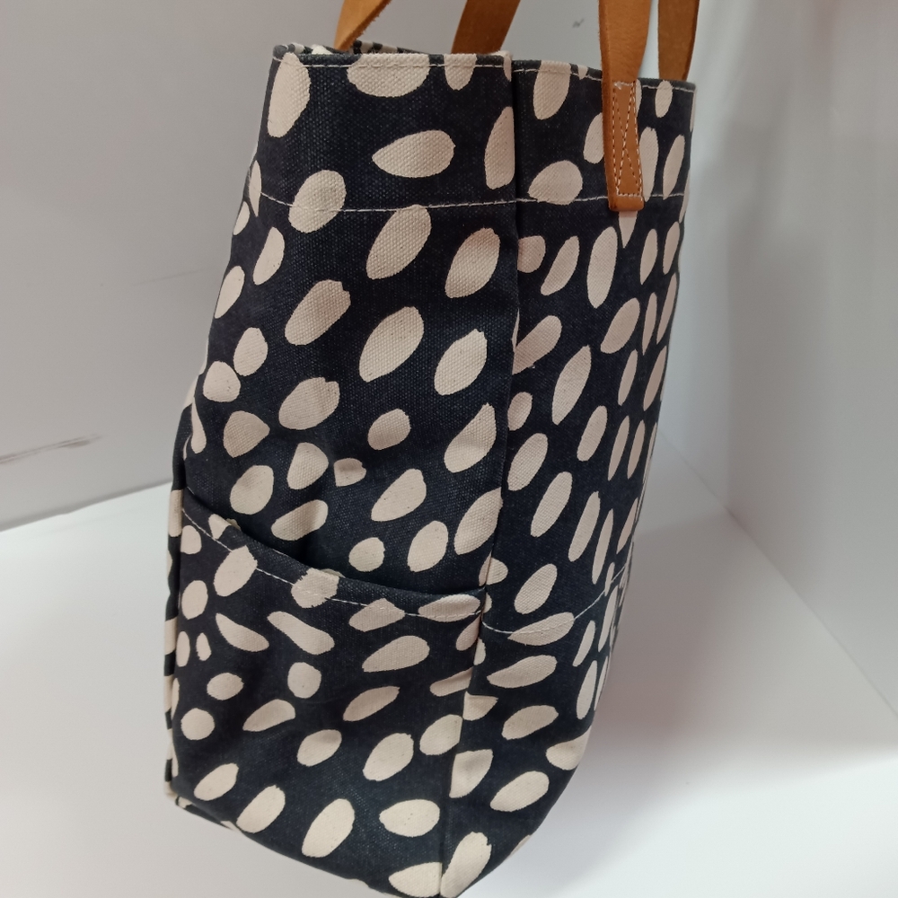 See Design/Donna Gorman Spotted Cheetah City Tote - Picture 4 of 14